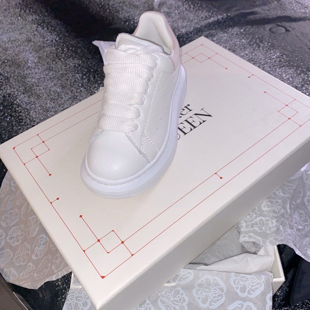 Alexander McQueen white/pink Size 29 US 9 toddler